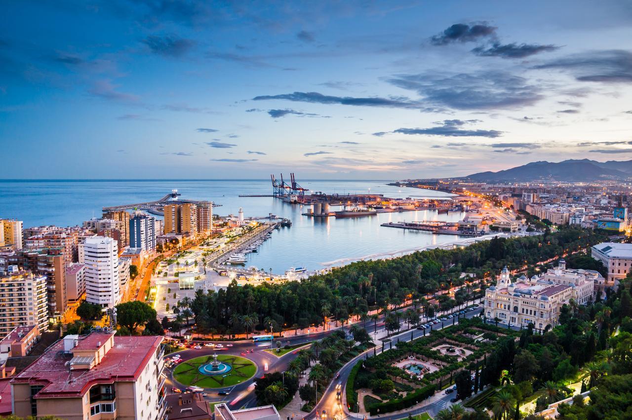 Amazing Apartments Malaga Center Exteriör bild